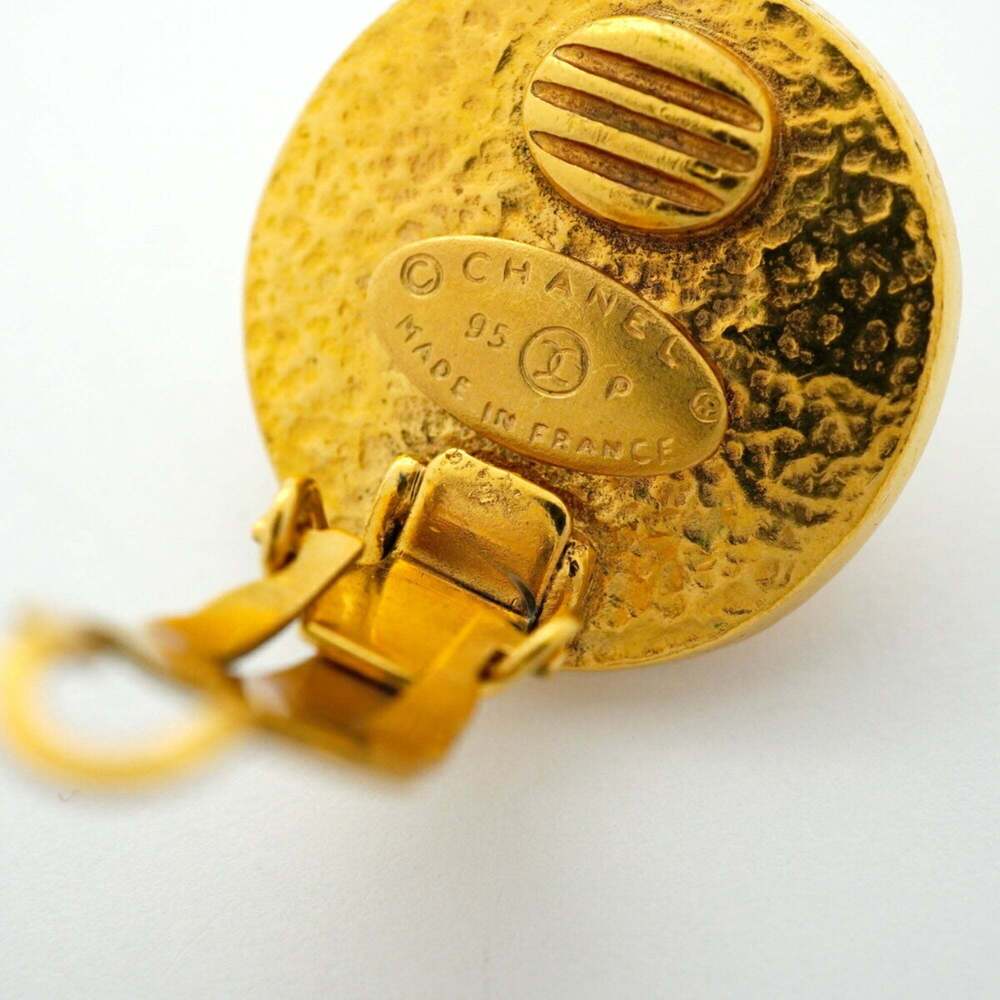 CHANEL Gold Pearl Logo Earrings - Picture 6 of 8